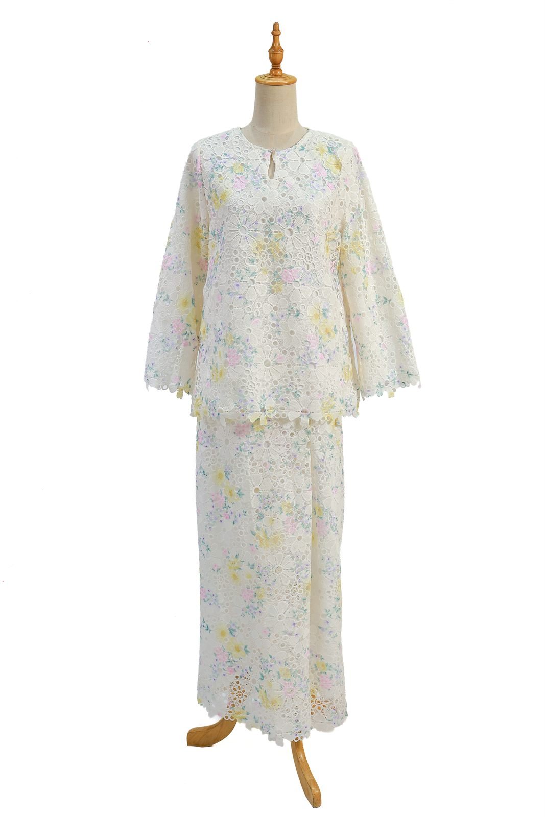 K 731 in Soft Yellow Floral